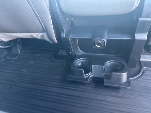 Used 2018 Ford F150 XLT w/ Trailer Tow Package image 23