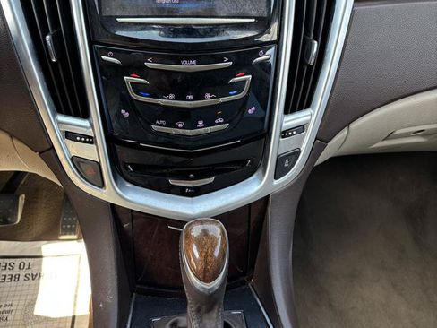 Used 2015 Cadillac SRX Luxury w/ Driver Awareness Package FWD image 9