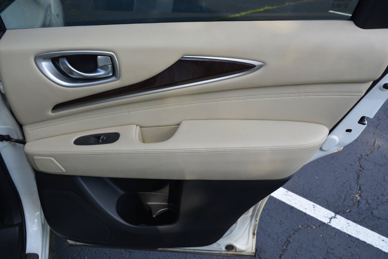 Used 2019 INFINITI QX60 Luxe w/ Sensory Package AWD/4WD image 15
