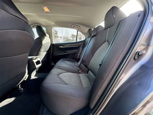Used 2022 Toyota Camry LE image 24