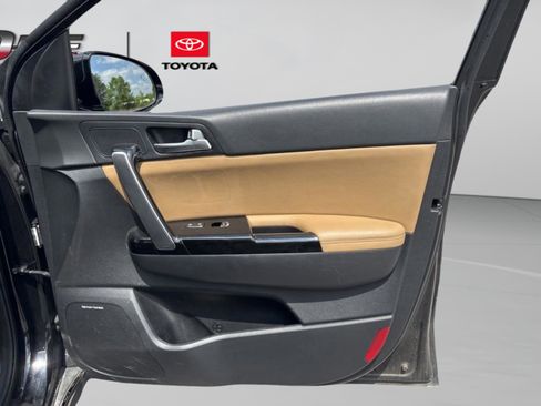 Used 2022 Kia Sportage SX FWD image 34