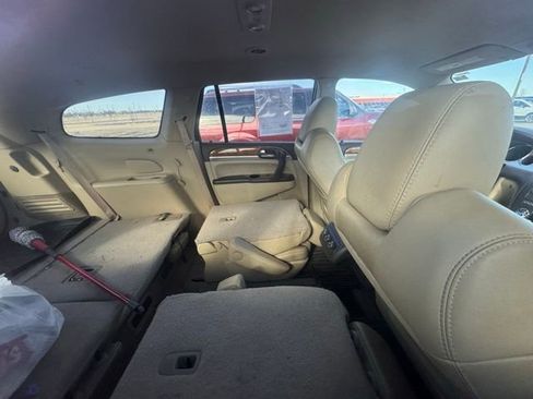 Used 2012 Buick Enclave Leather image 8