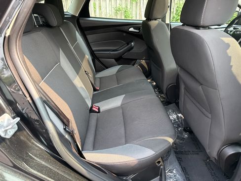 Used 2014 Ford Focus SE FWD image 14