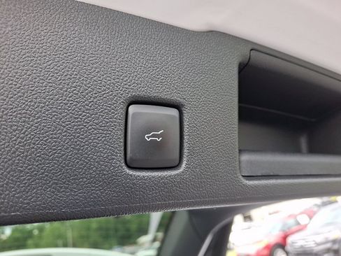 Certified 2023 Ford Escape Active AWD/4WD image 28