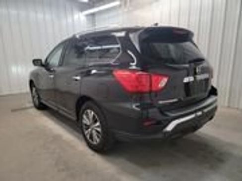 Used 2020 Nissan Pathfinder S AWD/4WD image 2