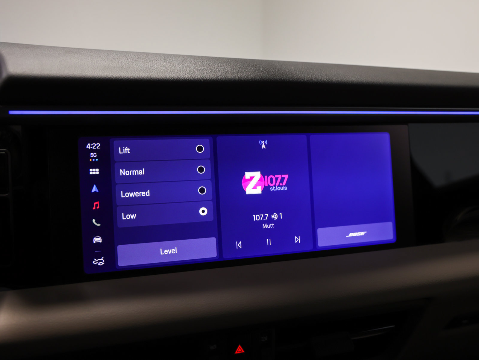 Certified 2026 Porsche Macan 4 Electric AWD/4WD image 36