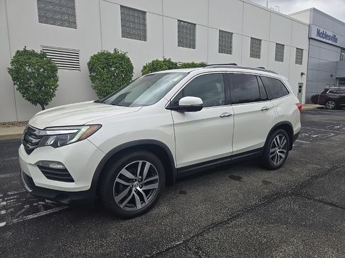 Used 2017 Honda Pilot Touring image 59