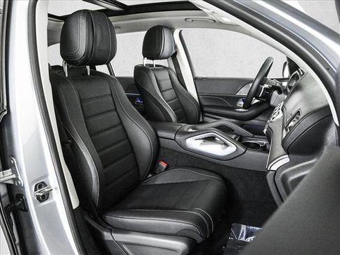 Certified 2026 Mercedes-Benz GLS 450 4MATIC image 24