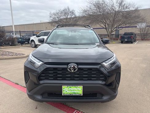 Used 2025 Toyota RAV4 XLE w/ Convenience Package image 2