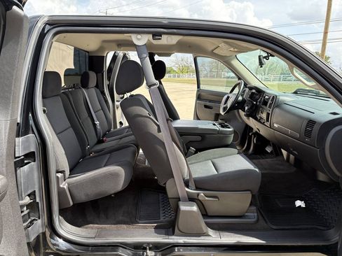 Used 2011 Chevrolet Silverado 1500 LT w/ Texas Edition RWD image 14