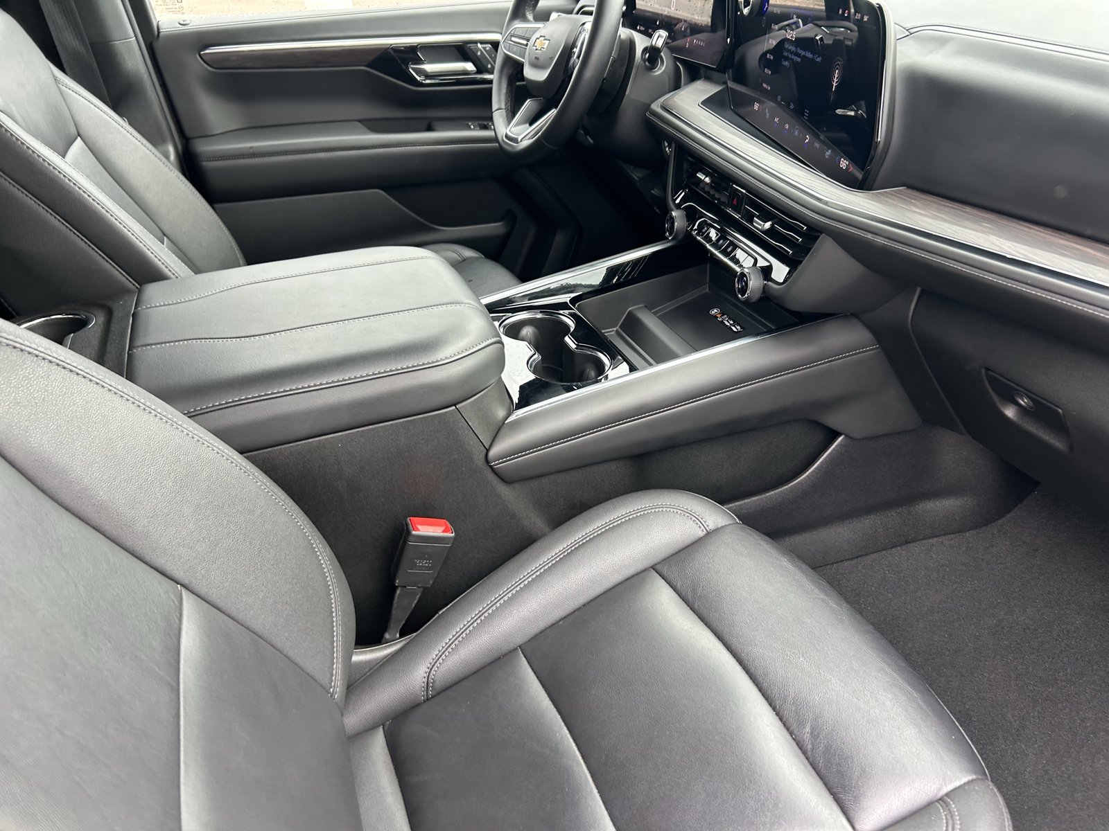 Certified 2025 Chevrolet Tahoe LT AWD/4WD image 11