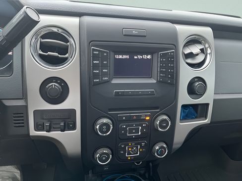 Used 2013 Ford F150 XLT w/ Mid Equipment Group AWD/4WD image 10