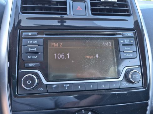 Used 2016 Nissan Versa Note SV FWD image 22