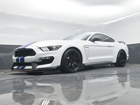 Used 2017 Ford Mustang Shelby GT350R w/ GT350R Equipment Group 920A RWD image 51