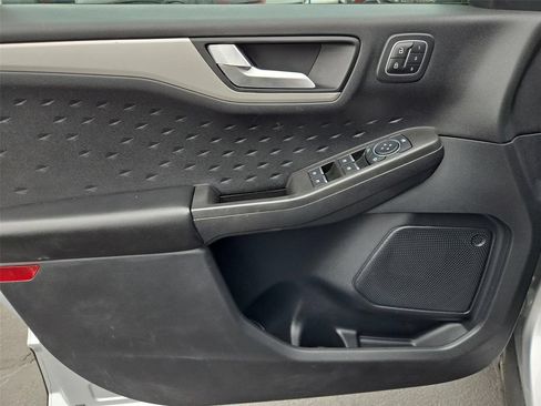 Used 2020 Ford Escape SEL FWD image 14