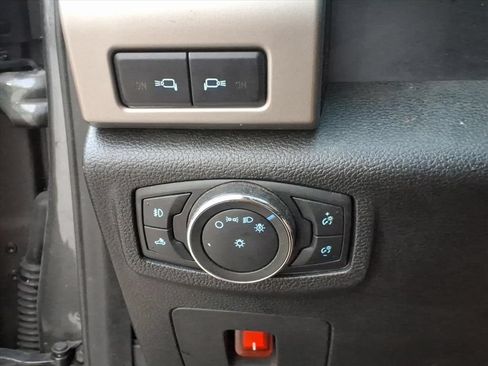 Used 2015 Ford F150 2WD SuperCrew image 10