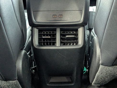 Used 2026 Chevrolet Equinox RS FWD image 18