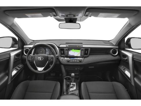 Used 2018 Toyota RAV4 XLE AWD/4WD image 8