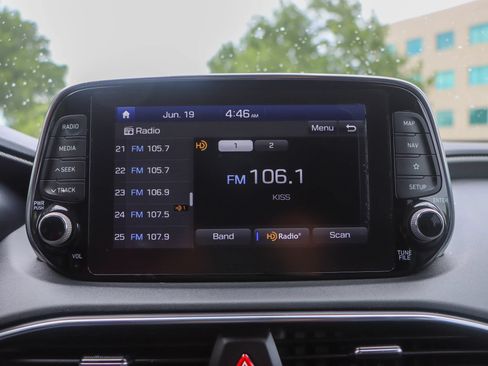 Used 2020 Hyundai Santa Fe Limited FWD image 36