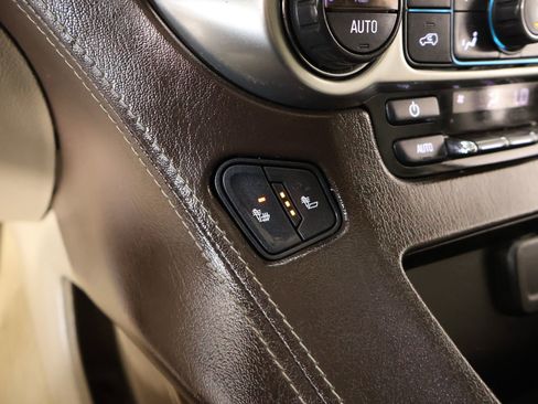 Used 2018 Chevrolet Tahoe LT image 9