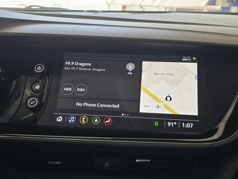 Used 2023 Buick Envision Avenir AWD/4WD image 31