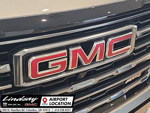 New 2026 GMC Yukon AT4 image 24