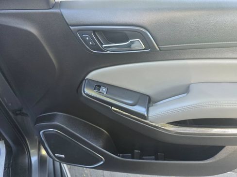 Used 2018 Chevrolet Tahoe LT RWD image 30