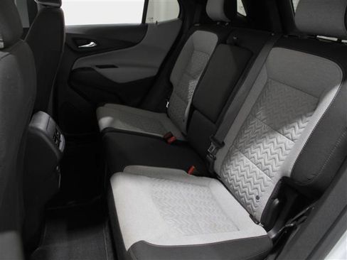 Certified 2022 Chevrolet Equinox LS w/ LS Convenience Package image 17