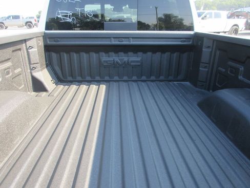 New 2026 GMC Sierra 1500 AT4 w/ AT4 Premium Package AWD/4WD image 9