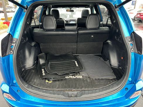 Used 2016 Toyota RAV4 SE image 25