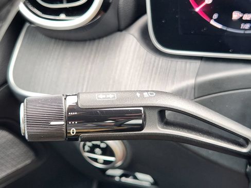 Certified 2025 Mercedes-Benz C 300 4MATIC Sedan image 31