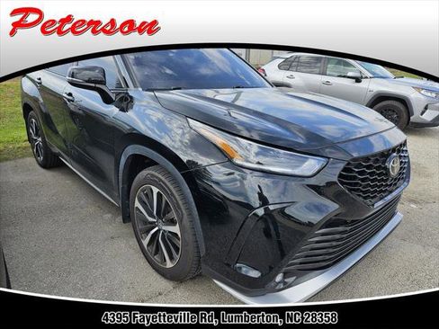 Certified 2021 Toyota Highlander XSE FWD image 1