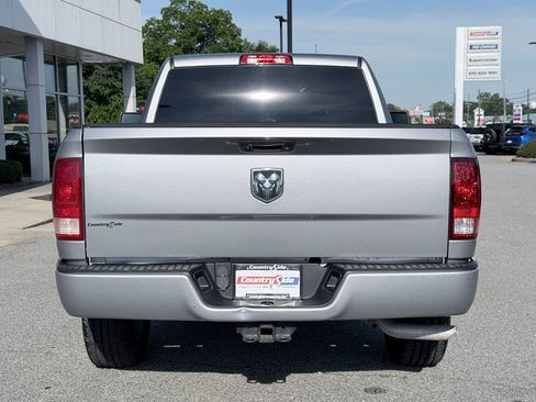 Used 2019 RAM 1500 Express RWD image 8
