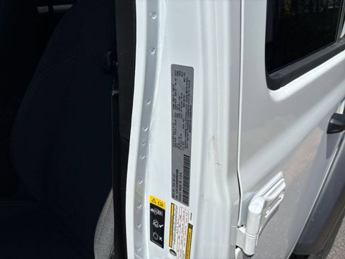 Used 2025 Jeep Wrangler Unlimited Sport AWD/4WD image 28