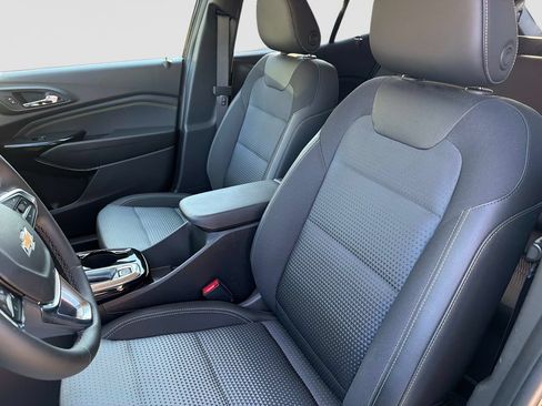 Used 2026 Chevrolet Trax LT w/ Sunroof Package FWD image 20