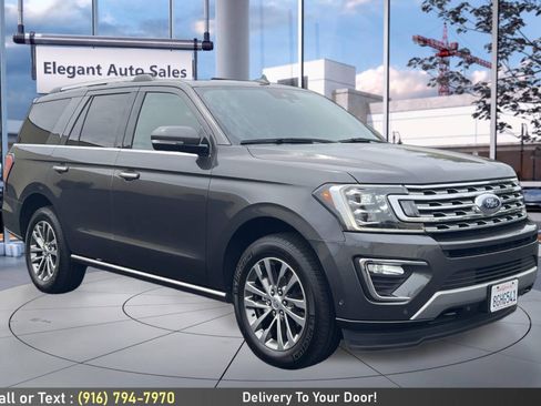 Used 2018 Ford Expedition Limited w/ Equipment Group 301A AWD/4WD image 3