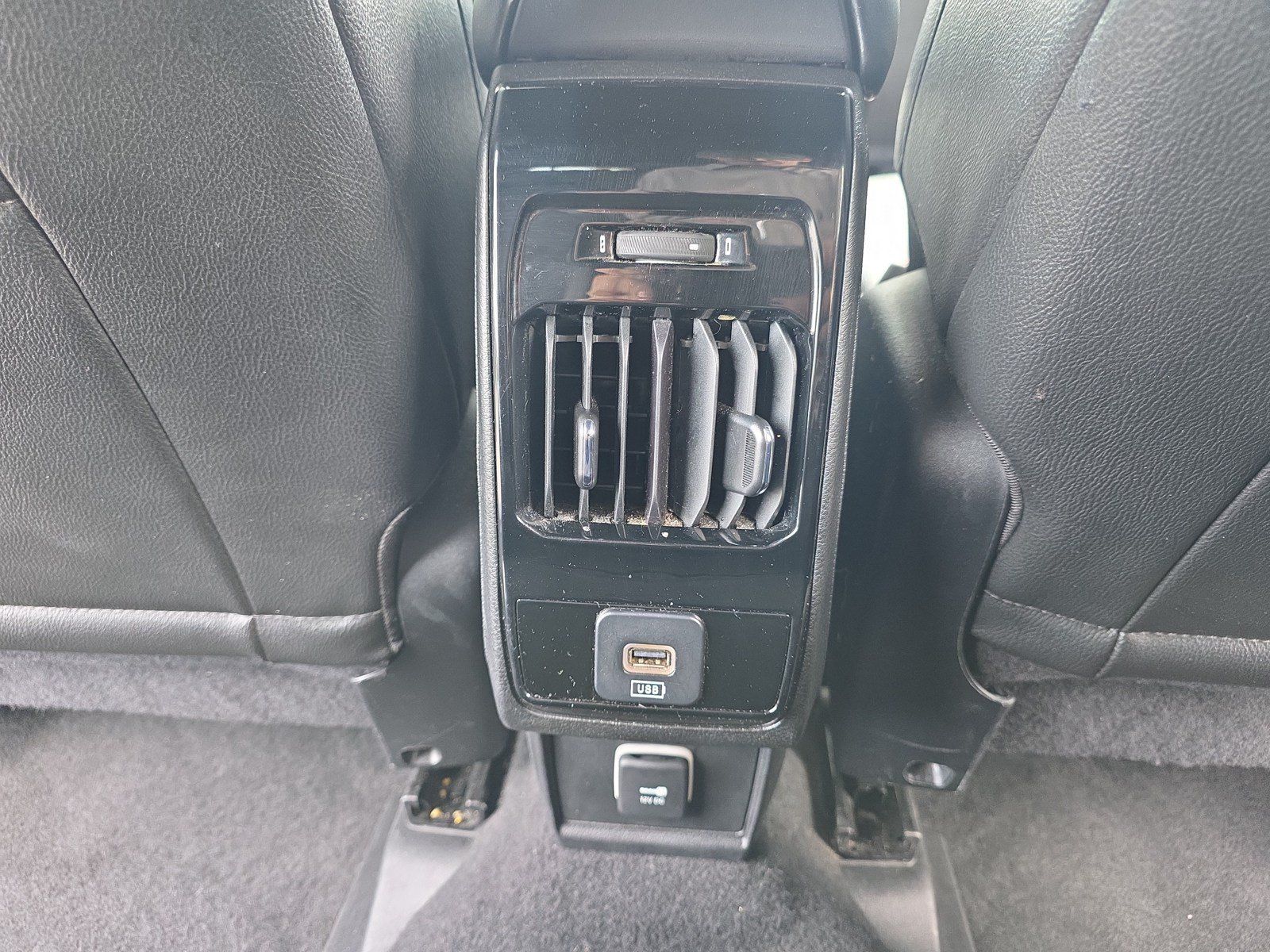 Used 2024 Jeep Compass Latitude AWD/4WD image 20