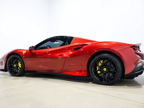 Used 2022 Ferrari F8 Tributo RWD image 6