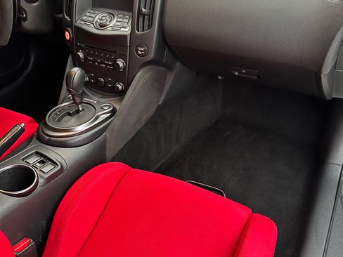 Used 2019 Nissan 370Z NISMO image 48