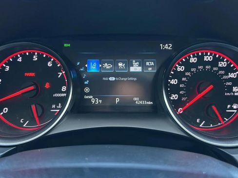 Used 2023 Toyota Camry XSE image 14