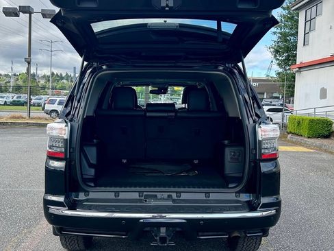 Certified 2022 Toyota 4Runner Limited AWD/4WD image 27
