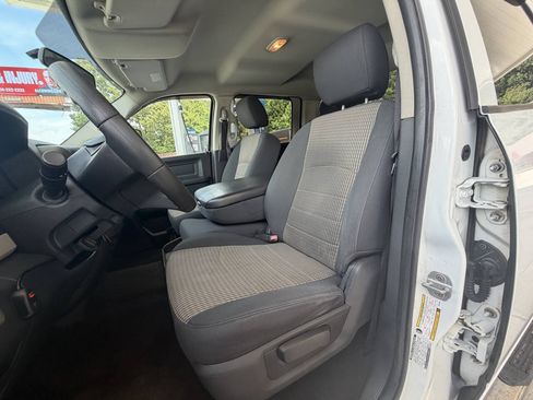 Used 2011 RAM 2500 ST w/ ST Popular Equipment Group RWD image 5