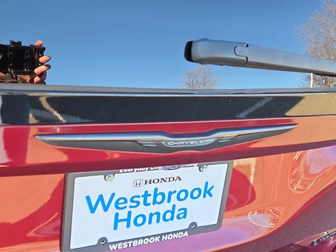 Used 2019 Chrysler Pacifica Limited w/ Advanced Safetytec Group image 31