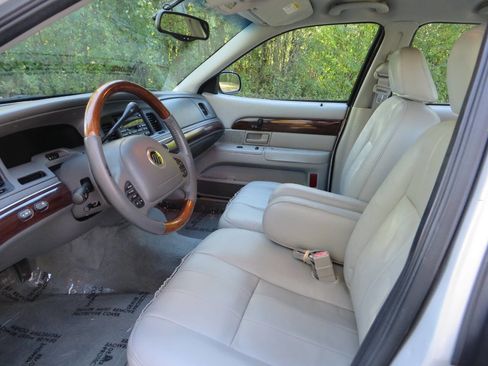 Used 2003 Mercury Grand Marquis LS image 9