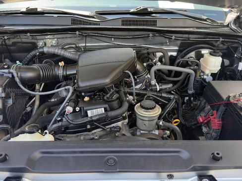 Used 2017 Toyota Tacoma SR w/ SR Convenience Package RWD image 25