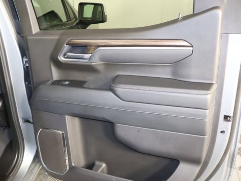 Used 2025 Chevrolet Silverado 1500 LT image 47