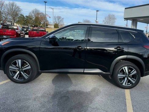 Used 2024 Nissan Rogue SL image 6