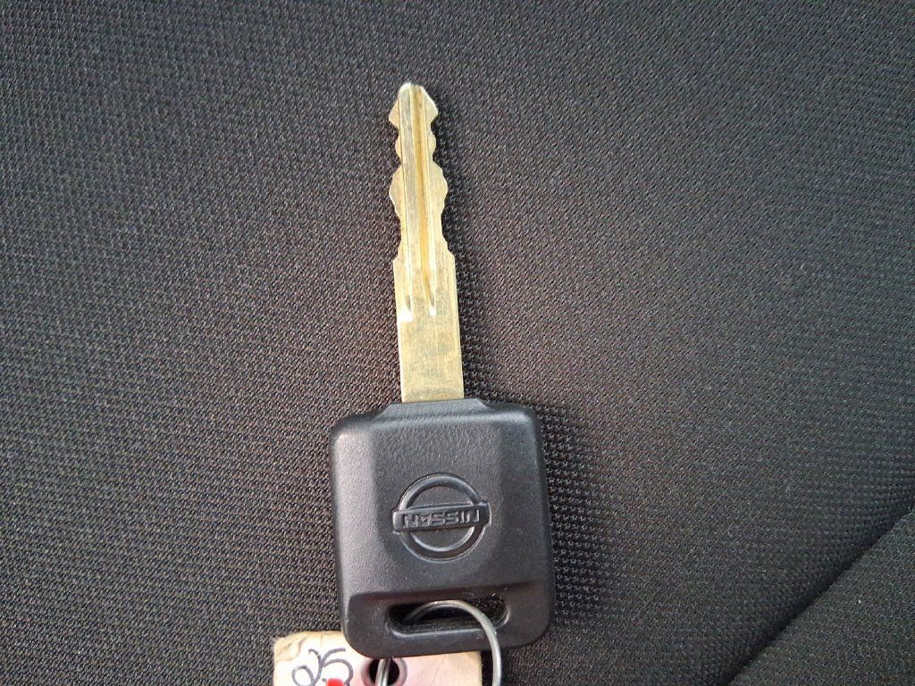 Used 2025 Nissan Versa S FWD image 32