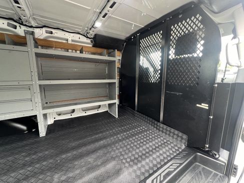 Used 2019 Ford Transit 250 130 Low Roof w/ Exterior Upgrade Package RWD image 17