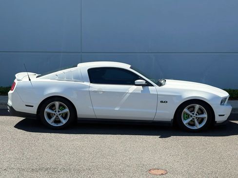 Used 2011 Ford Mustang GT Premium w/ Electronics Pkg RWD image 7